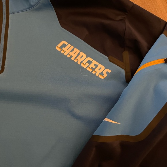 Chargers Long- Sleeve Size XL On the field - Picture 2 of 5